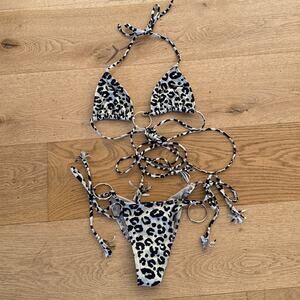 BanaBananhot - Leopard Tie Wrap Around O Ring Bikini  Set in Cream Black & Gold